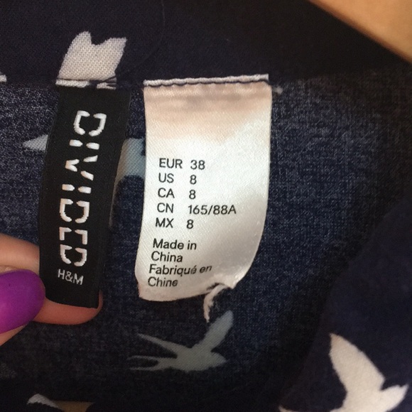 Adorable H&M Blouse w/ bird pattern - size 8 - Picture 2 of 3